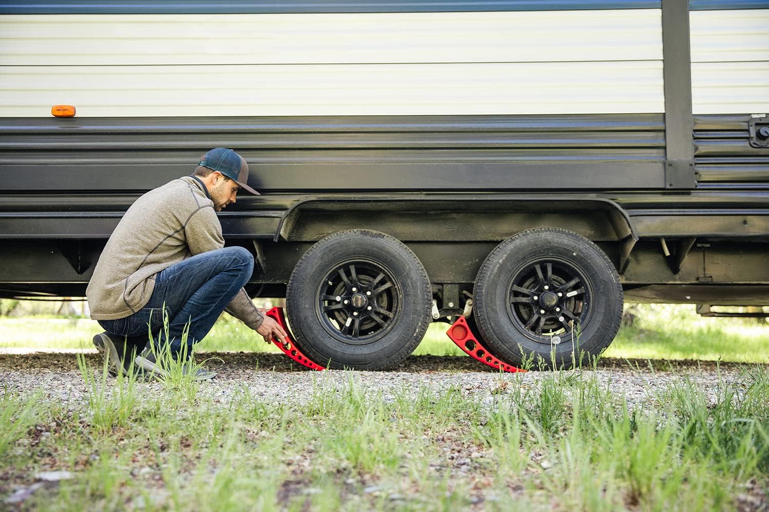 ANDERSEN HITCHES | 3604 RV and Trailer Accessories | Single Camper Leveler Block w/Rubber mat | Camper Leveling System | Outdoor Camping Levels