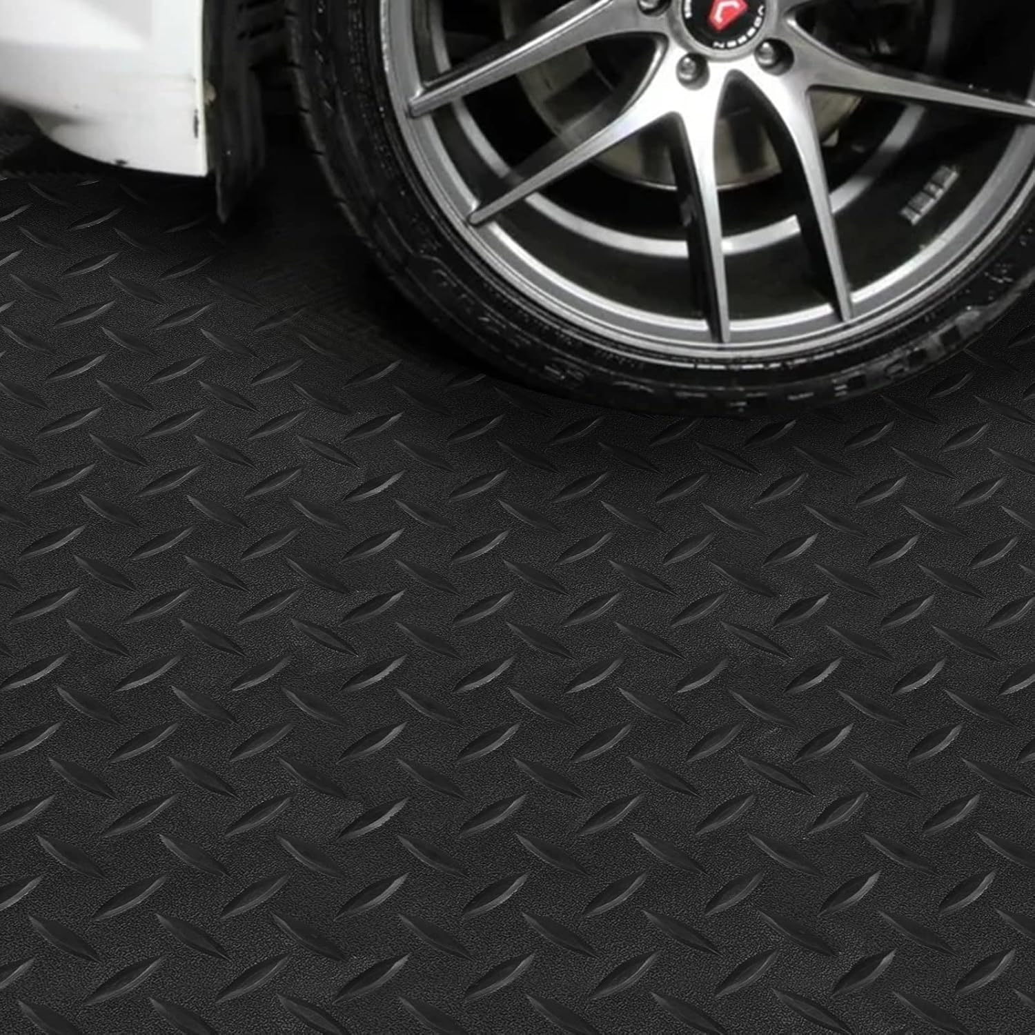 Boshen 7.5Ft x 17Ft Rubber Flooring Mats 2.9mm Thickened Diamond Plate Flooring Roll 127.5sqft Garage Floor Mats Non-Slip Floor Protector Mat for Garage Warehouse Gym Basement-Black