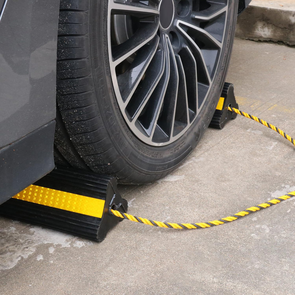 2 Pair Wheel Chocks for Travel Trailers, Rubber Tire Stopper Blocks with Rope, Rubber RV Wheel chocks Blocks, Trailer Wheel Chocks, Ideal for Travel Trailers, RVs, Cars & More