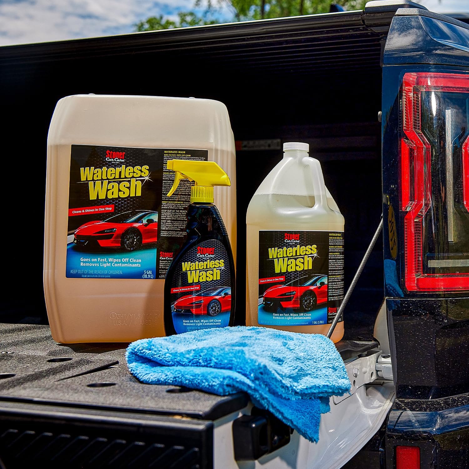 Stoner Car Care 92604 Waterless Wash Car Detailing Spray – Safe, Scratch-Free Formula Quickly Cleans, Shines & Protects Cars, Trucks, Boats, Motorcycles, RVs & More – No Soap or Hose Needed – 22 Fl Oz